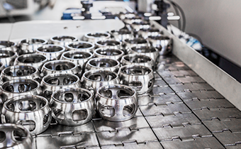 保持架窗口磨床+桁架式机器人