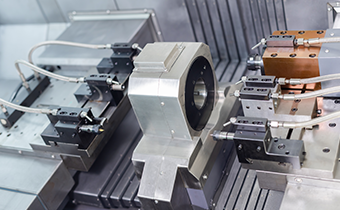 一次装夹两端同时加工