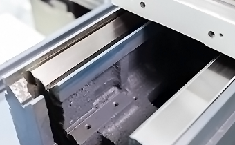 Z轴V-平整体淬火导轨 Z轴V-平整体淬火导轨