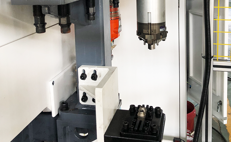 球笼硬车硬铣复合机床VQXD125